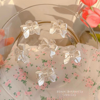 Kẹp tóc nhựa hình nơ Butterfly