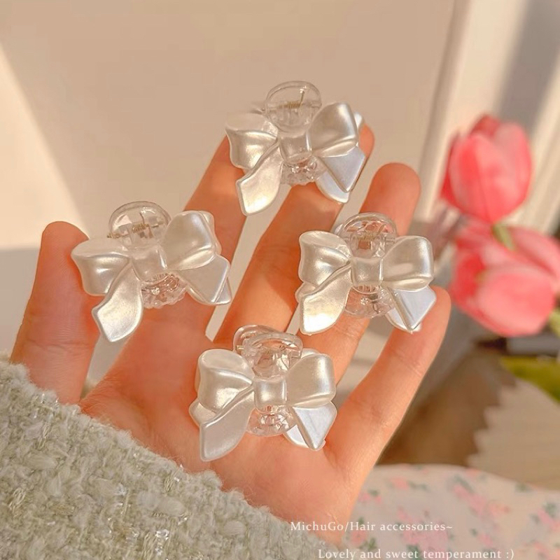 Kẹp tóc nhựa hình nơ Butterfly