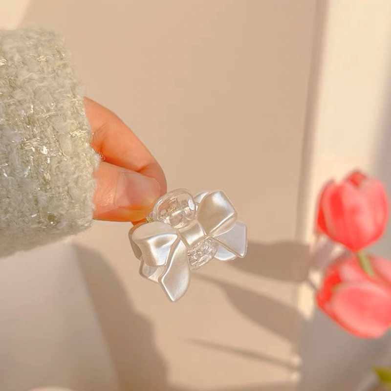 Kẹp tóc nhựa hình nơ Butterfly