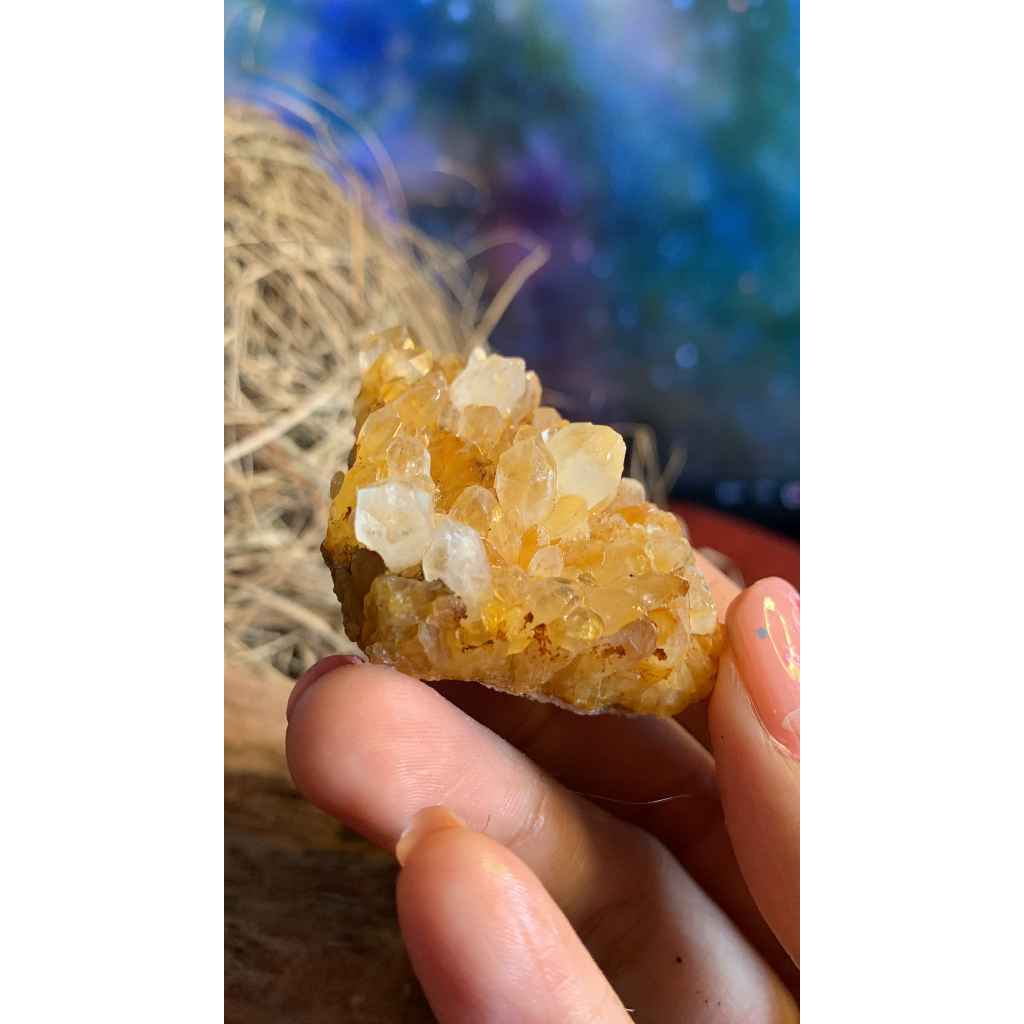 Đá stone tự nhiên Natural Thạch Anh màu vàng citrine lemurian Natural  bán để gieo duyên 238