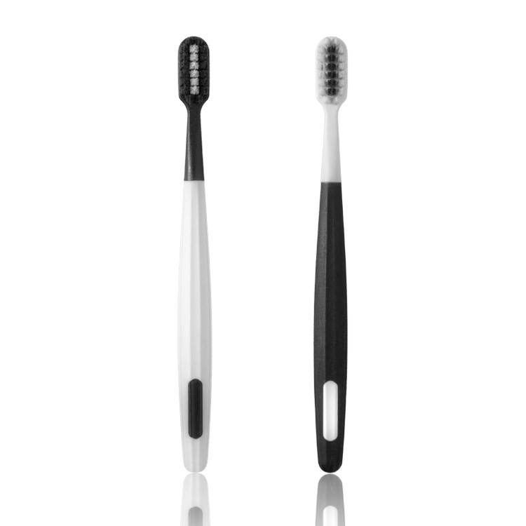 Bàn Chải Đánh Răng sợi lông tơ mềm dành cho Người Lớn