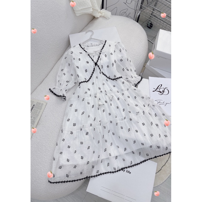 Đầm babydoll trắng hoa nhí