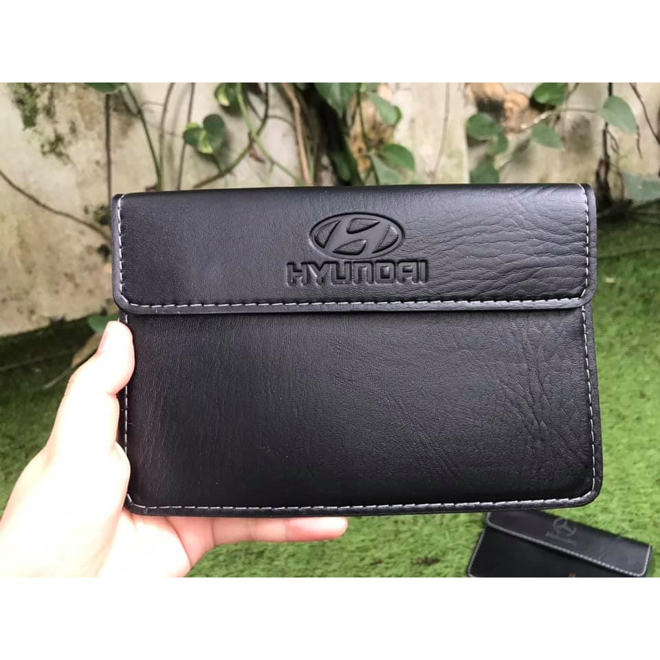 Ví da MÀU ĐEN đựng đăng kiểm, giấy tờ ô tô cao cấp in dập nổi Logo Hãng xe kia, toyota,huyndai,mitsu...