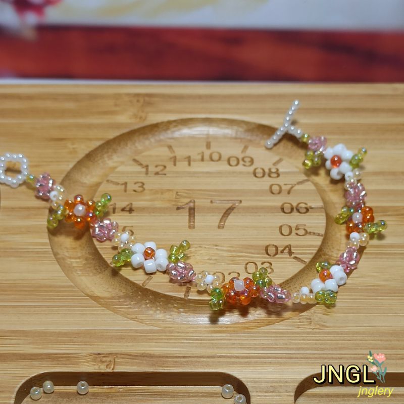 Vòng Tay Hạt Cườm Kết Hoa mã TK3197