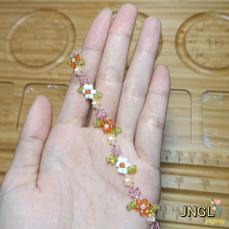 Vòng Tay Hạt Cườm Kết Hoa mã TK3198