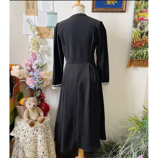 Thanh lý đầm đen midi size M