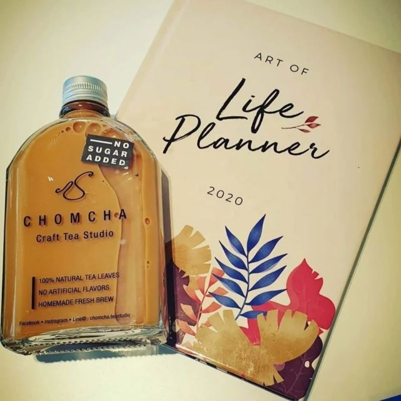 Chai thủy tinh dẹt vuông xén vai