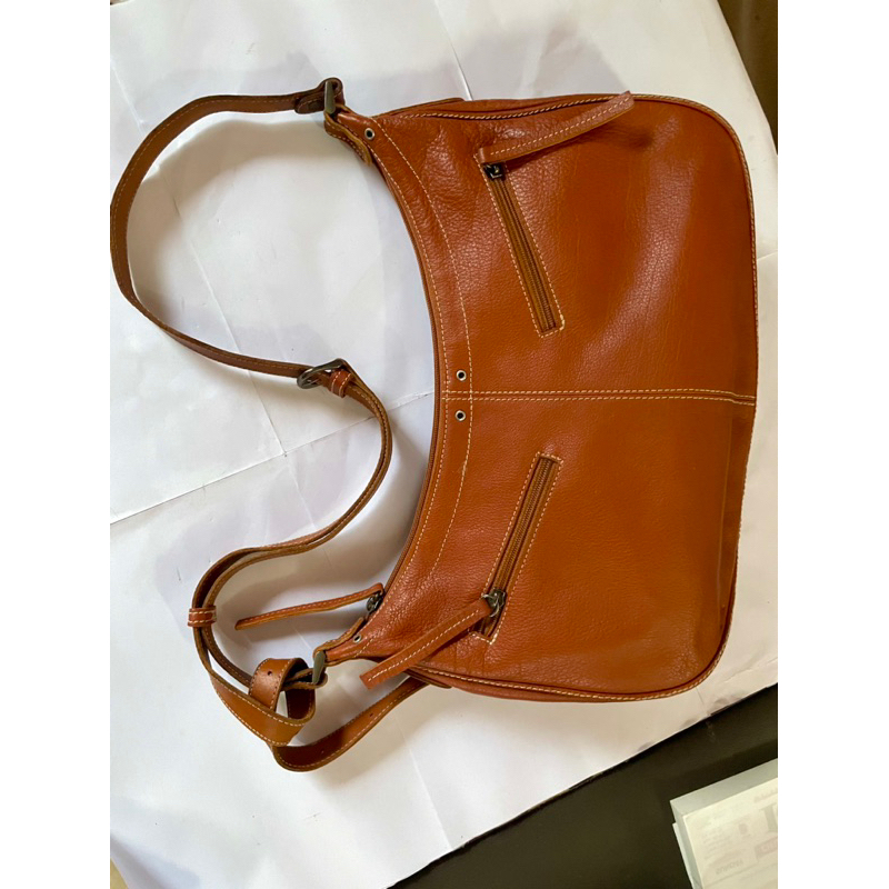 Túi dáng Boho chất da bò