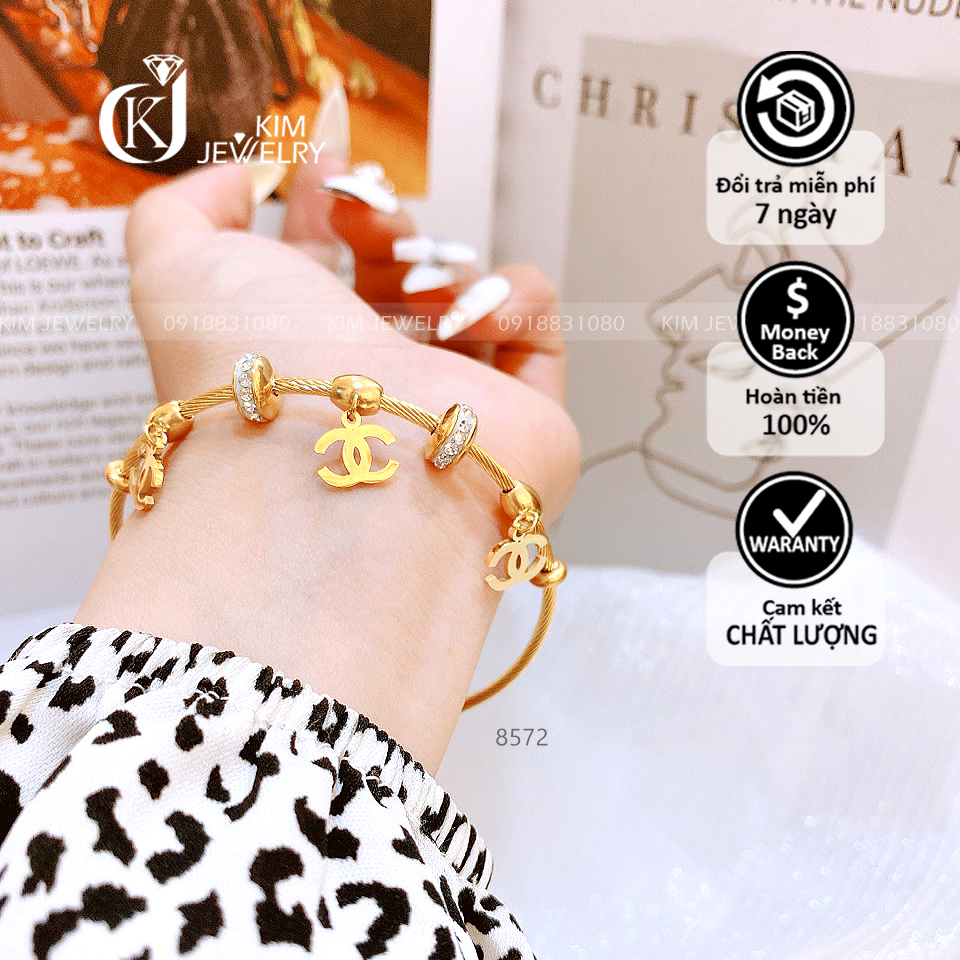 Vòng Tay Pandora Phối Charm Đính Đá Chất Liệu Titan Bền Đẹp Màu Vàng Xinh Hết Nấc Không Phai Màu Đơn Giản Cá Tính Cho Nữ