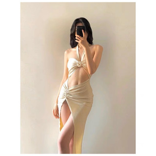 Đầm cổ yếm, khoét eo dự tiệc sang trọng