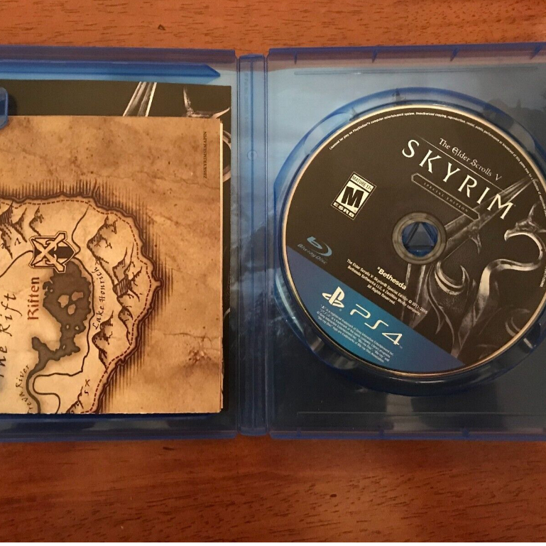 Game PS4 : The Elder Scrolls V Skyrim Special Edition