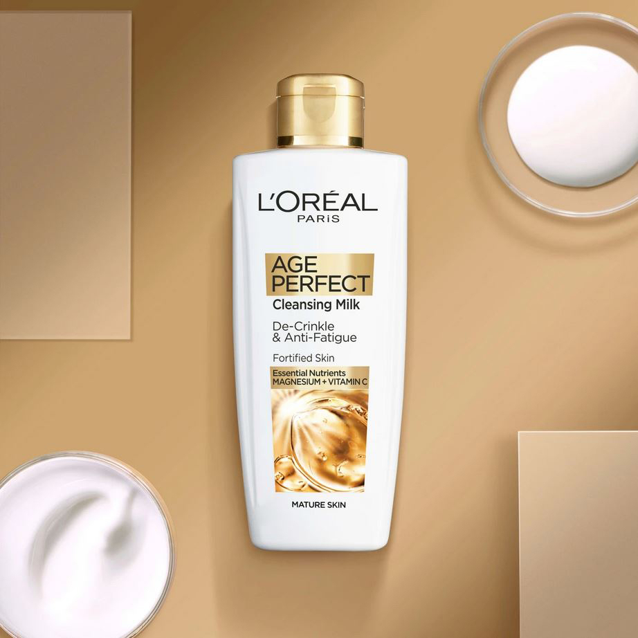 Sữa rửa mặt Loreal Age Perfect với Vitamin C và Magie làm giảm nếp nhăn, chống lão hóa giúp căng mịn da mặt 200ml