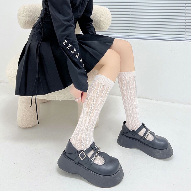 Tất chân ren phong cách thời trang Lolita phối trang phục siêu đẹp cho bạn gái