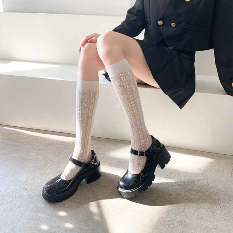 Tất chân ren phong cách thời trang Lolita phối trang phục siêu đẹp cho bạn gái