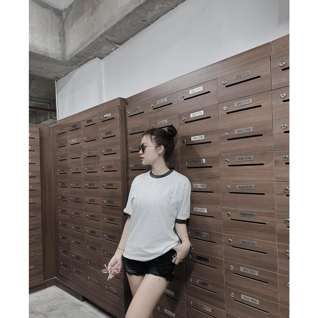 Áo Thun YSL Kim Tuyến Fom Rộng Tay Lỡ Vải Cotton Cao Cấp Mẫu Hot 2023 | BigBuy360 - bigbuy360.vn