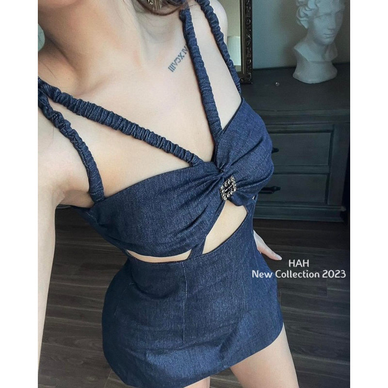 Đầm jean sexy cổ yếm gợi cảm