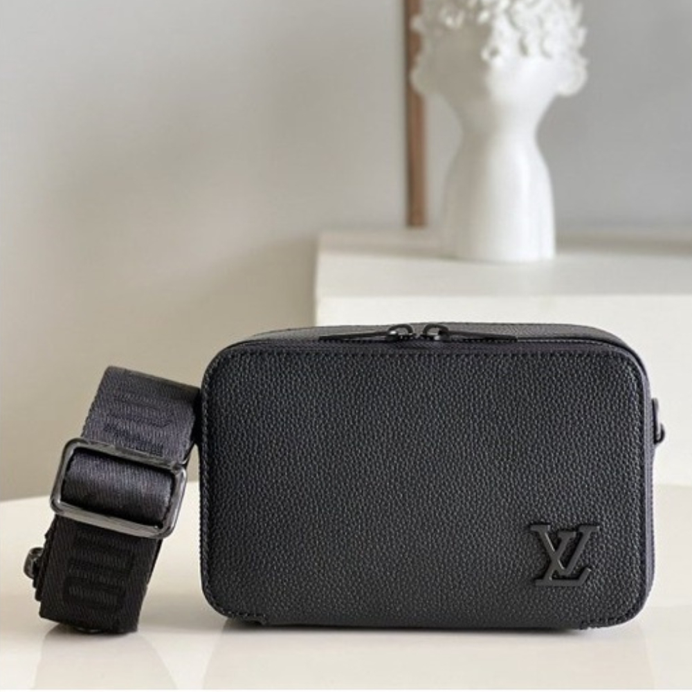 Túi Đeo Chéo Unisex Alpha Wearable,Size 19, Chất Liệu Da Bò, Check On Code,Full Box, Túi Vải Thẻ Bill, Bảo Hành 12 Tháng