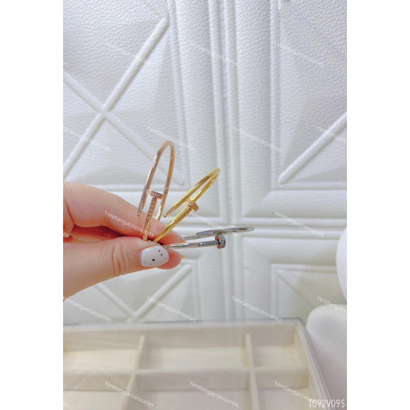 Vòng tay titan đinh Car bảng mãnh