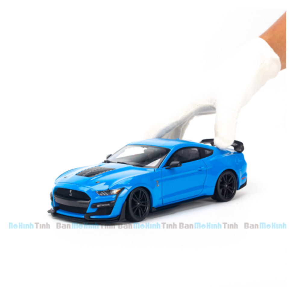 Mô hình xe Ford Mustang Shelby Cobra GT500 1:18 Maisto 31388