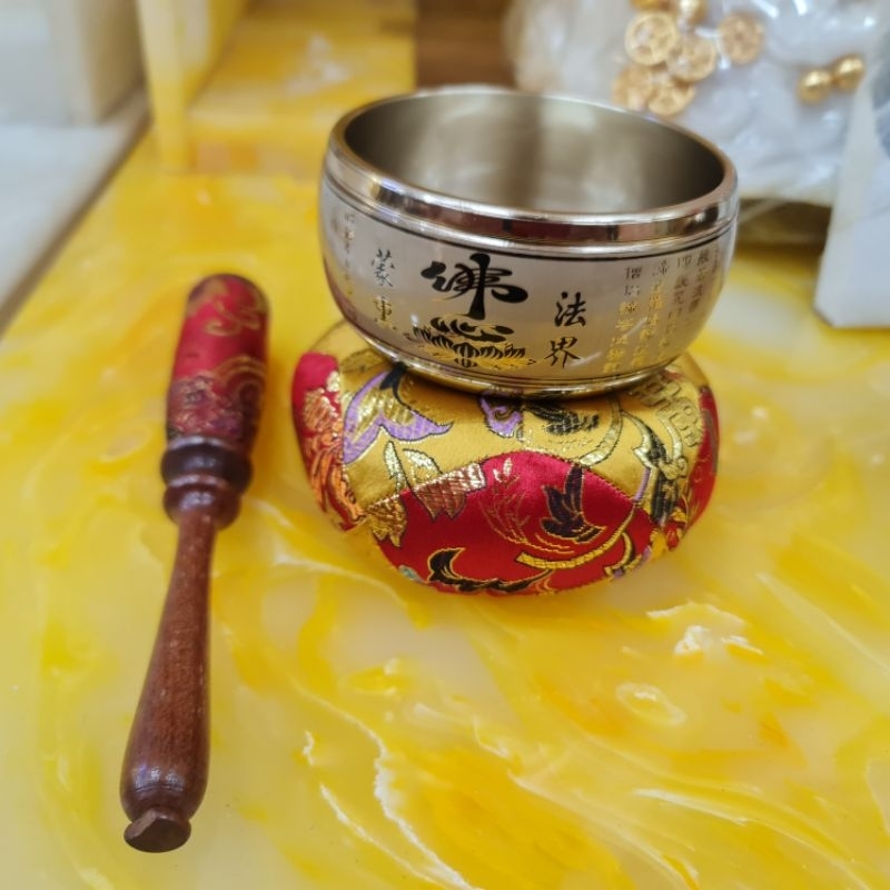 Chuông gõ tụng kinh