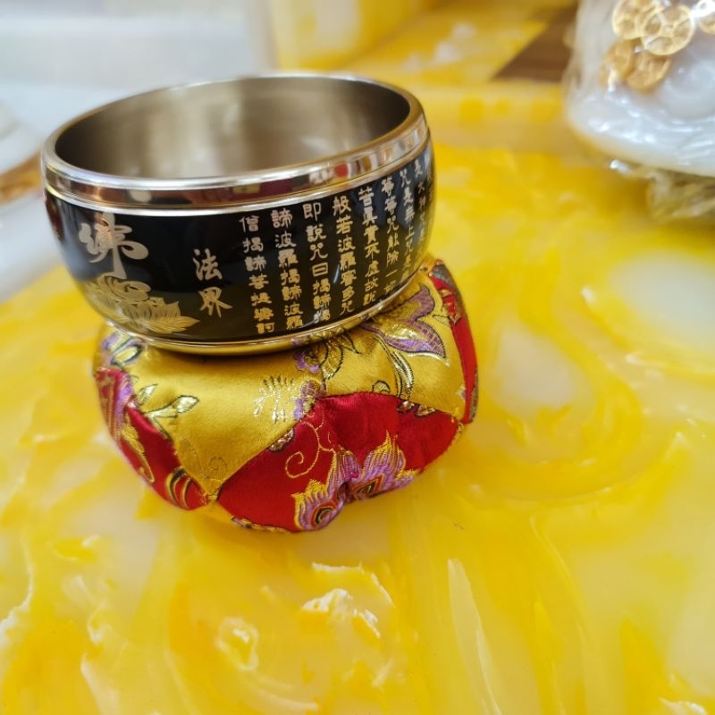 Chuông gõ tụng kinh