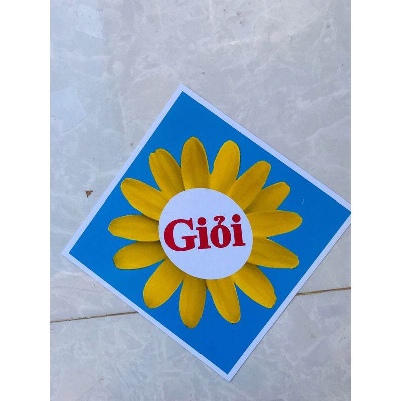 Câu đối trang trí lớp, in trên giấy bóng cứng, kích thước giấy A4, có sẵn keo dán tường phía sau