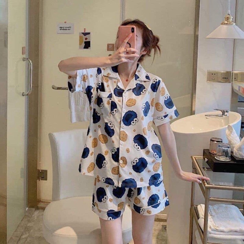 Bộ pizama nữ mặc nhà dễ thương chất kate thái mềm mịn áo cộc quần đùi cao cấp, mắt trố xanh lam