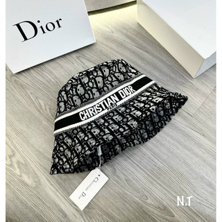 Mũ bucker dior lưới mới 2023