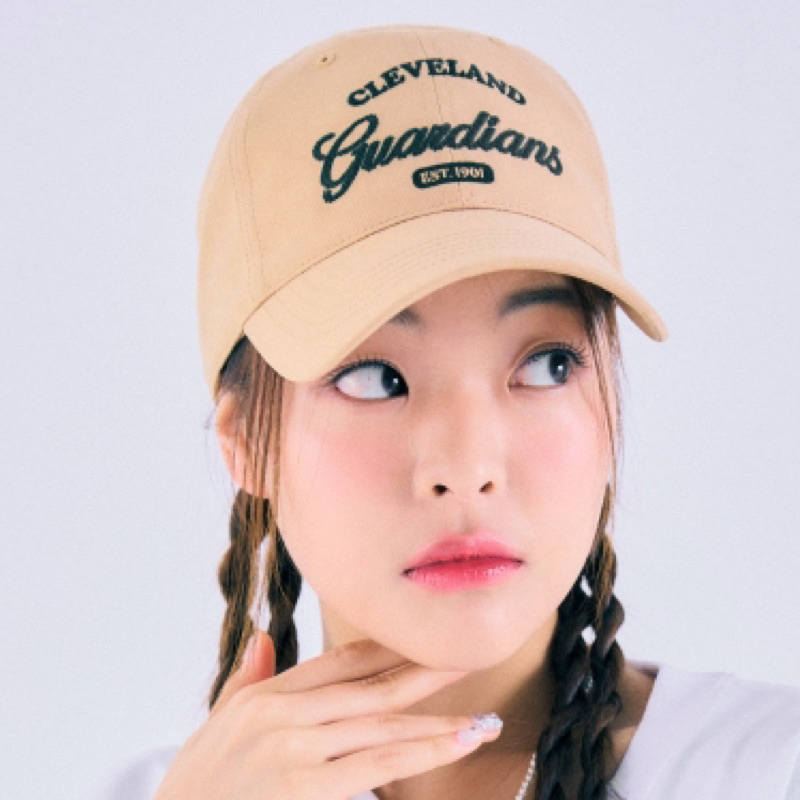 Mũ Varsity Lettering MLB