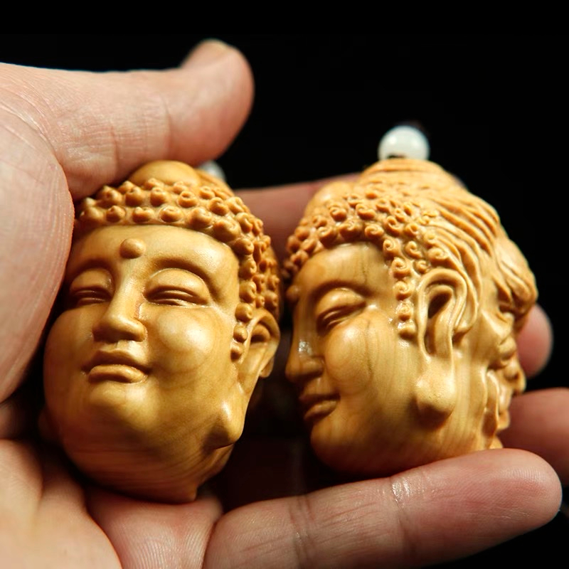 Tượng Thiện Ác được chế tác từ gỗ Hoàng Dương có mùi thơm nhẹ, làm dây treo, móc chìa khoá—TG73
