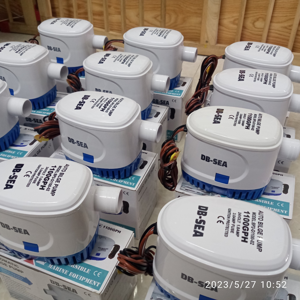 Bơm tự động 12V/24V,DB-SEA,70 lít/ phút, nước cao 4 mét, dây đồng , công tắc bằng nam châm, cho tàu thuyền xà lan
