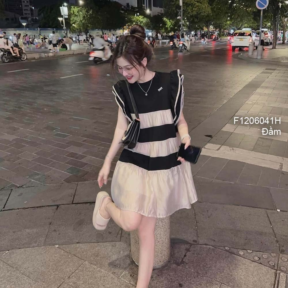 Đầm babydoll tay bèo phối màu