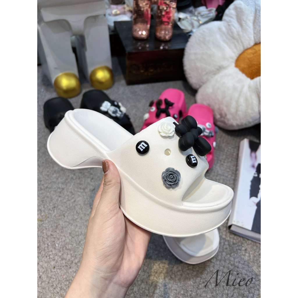 DÉP LÊ XỐP ĐẾ XUỒNG GẮN STICKER