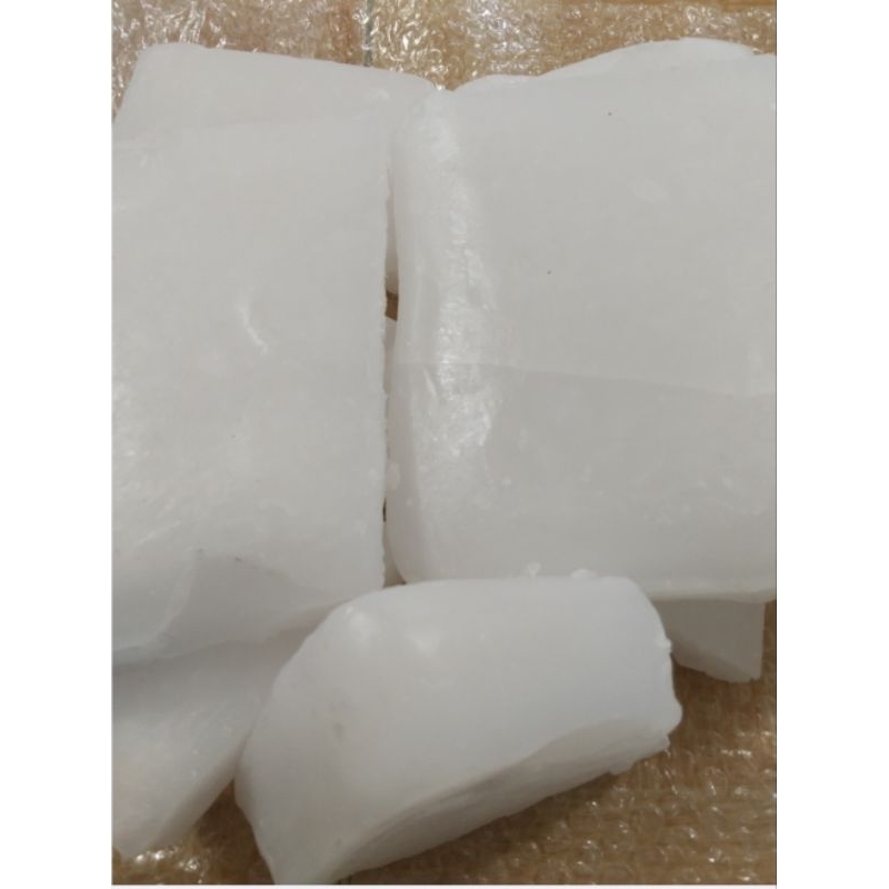 1 kg Sáp paraffin làm đèn cầy,nến.