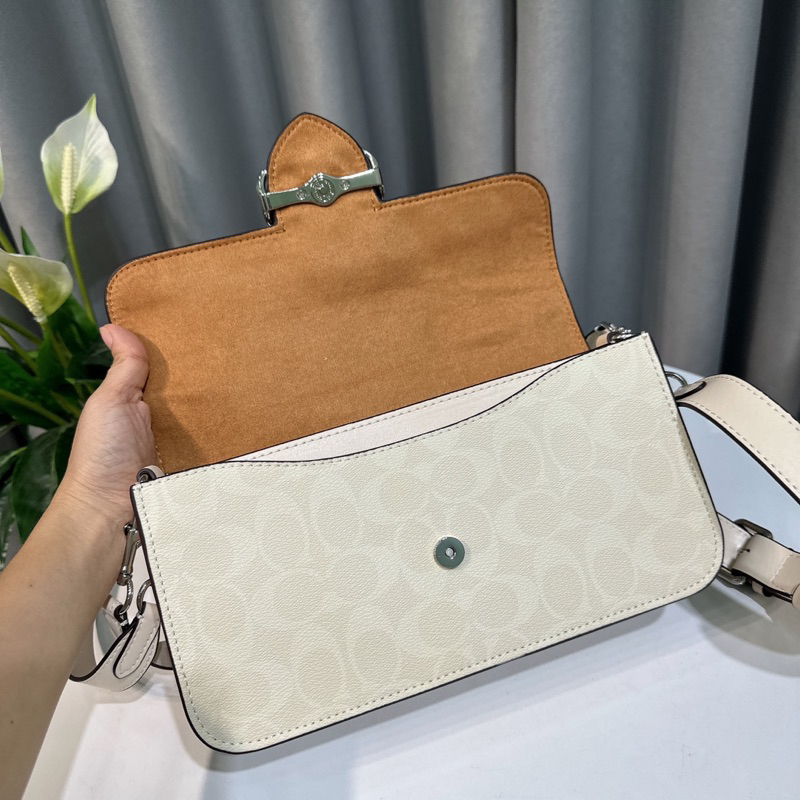 Túi đeo chéo nữ Morgan Shoulder Bag CJ617