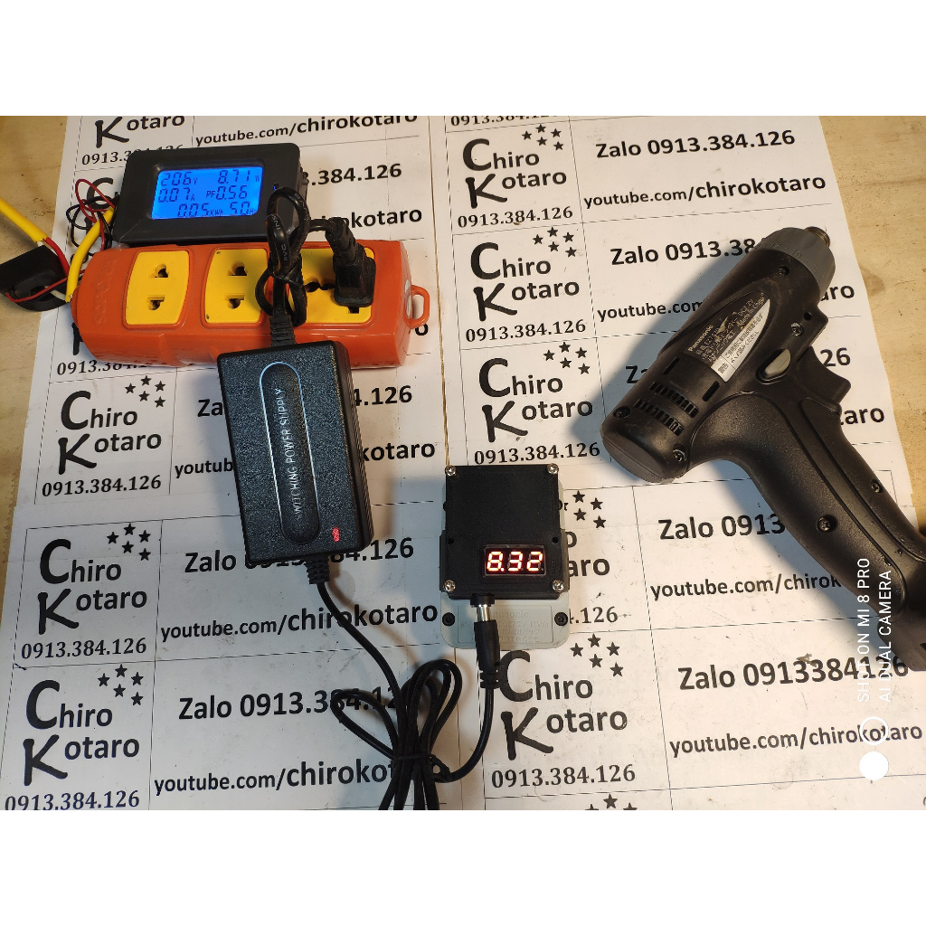 Đế sạc pin Panasonic 7.2V EZ9L20 với đồng hồ báo vol có mạch bảo vệ từng cell pin