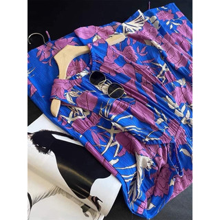Đầm maxi đi biển