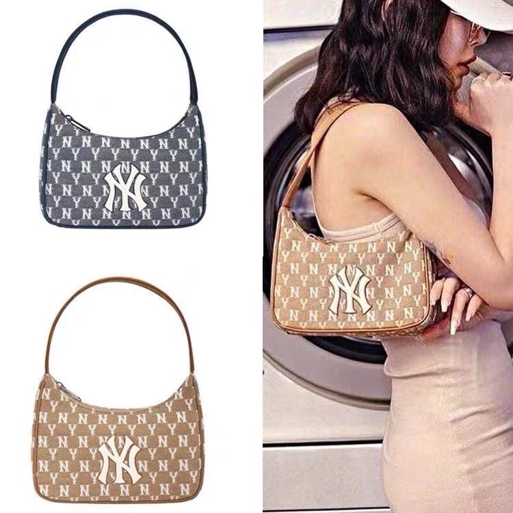 MLB-Túi đeo vai hình chữ nhật Monogram Jacquard Hobo