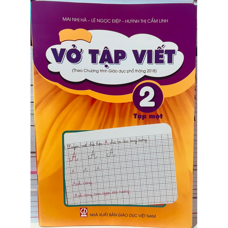 vở tập viết lớp 2 tập 1 + Bút Chì 2b