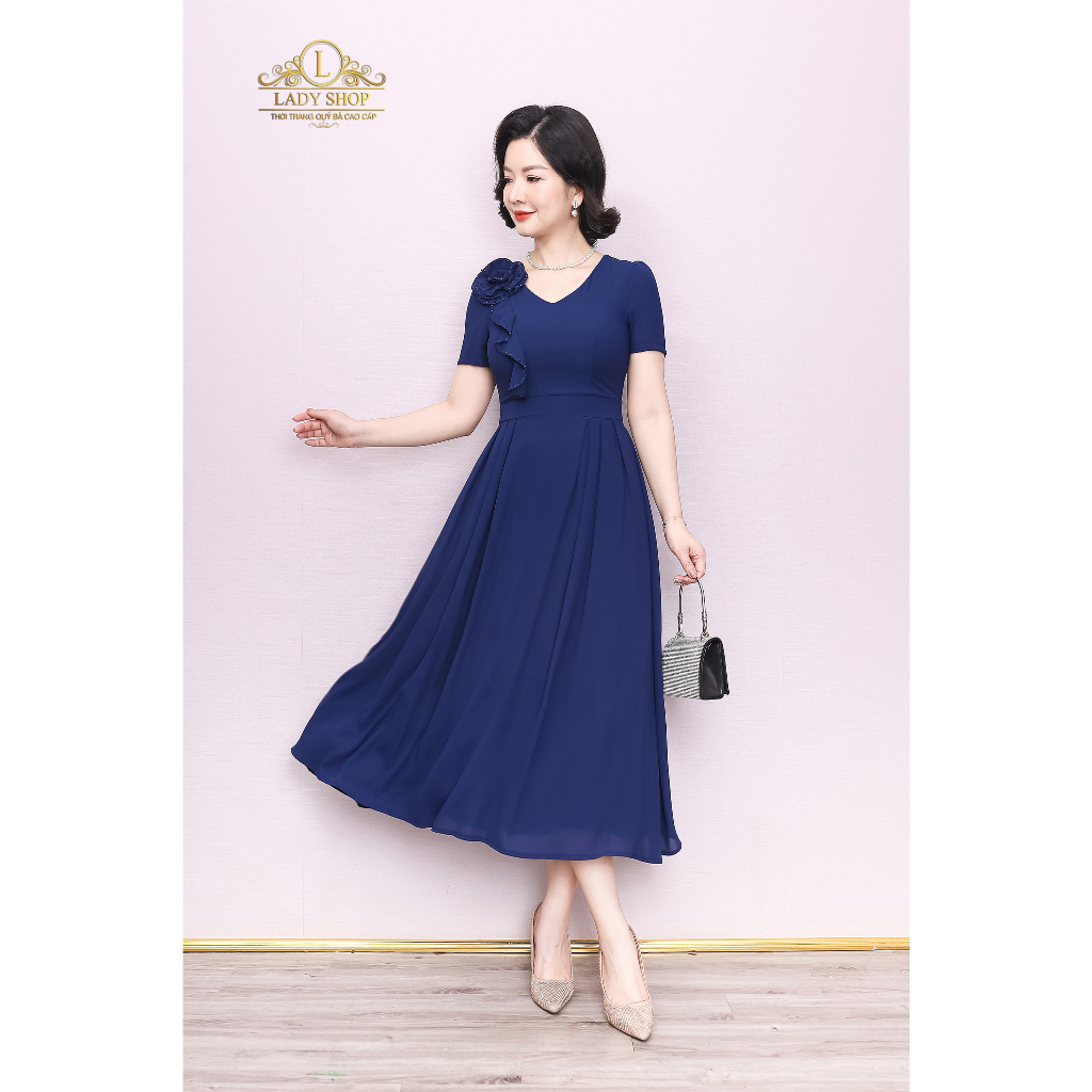 Đầm tằm ý xanh than bèo hoa kết đá Ladyshop thời trang trung niên cao cấp T174