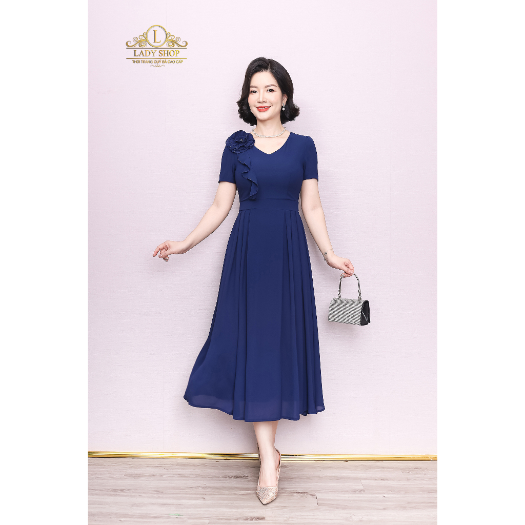 Đầm tằm ý xanh than bèo hoa kết đá Ladyshop thời trang trung niên cao cấp T174