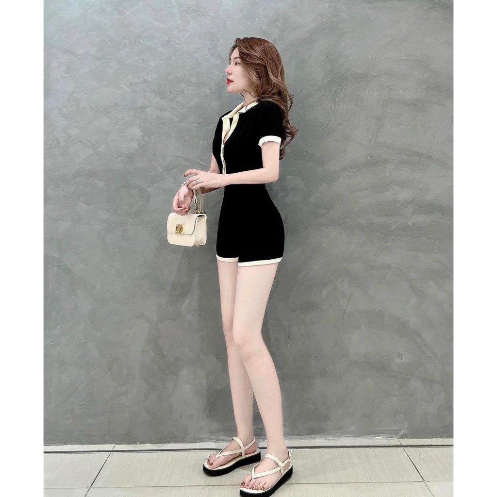 Jum Đùi Cổ Trụ Phối Viền Trắng CC00115