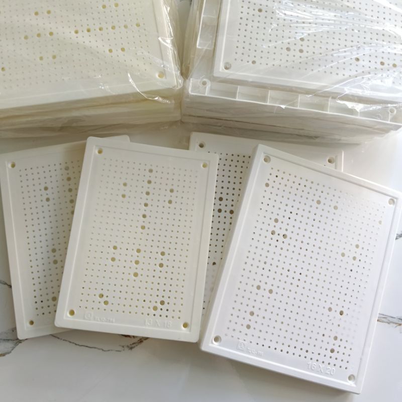 Bảng điện nhựa  - taplo nhựa Tiến Thành 13×18 / 16×20