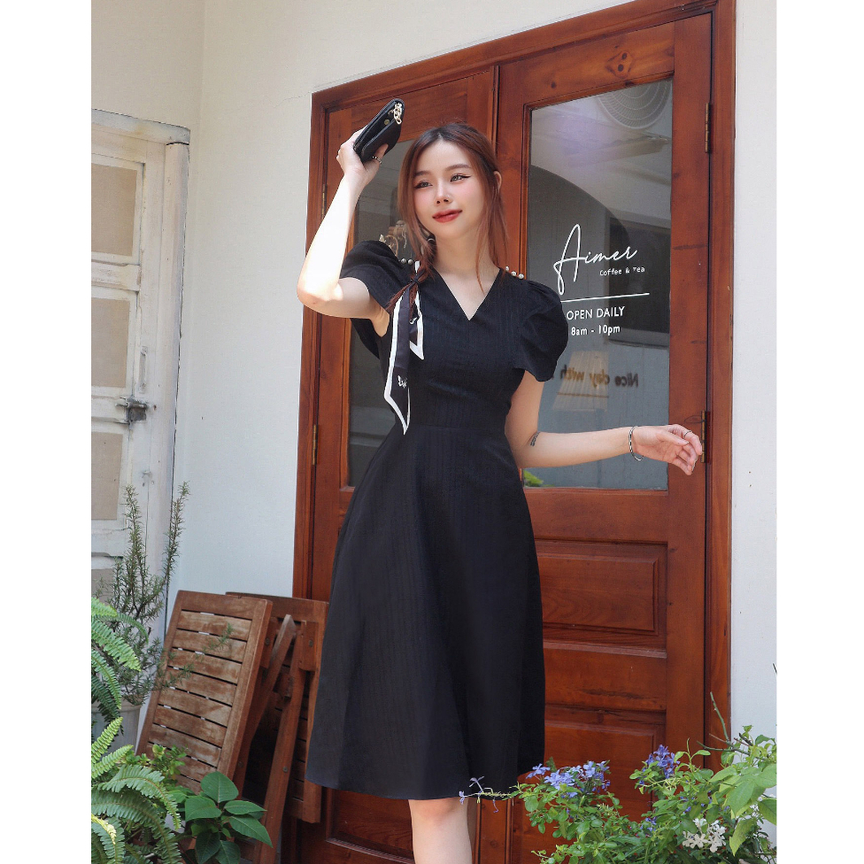 Đầm đen dự tiệc sang trọng đẹp cổ v chữ a tay áo choàng thanh lịch thiết kế cao cấp dự tiệc cưới đi làm Thời trang Lux W