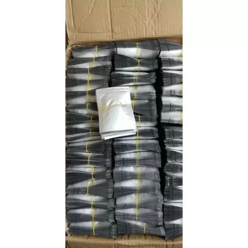 Mặt nạ Môi Không Hình, ko màu *_* trong suốt