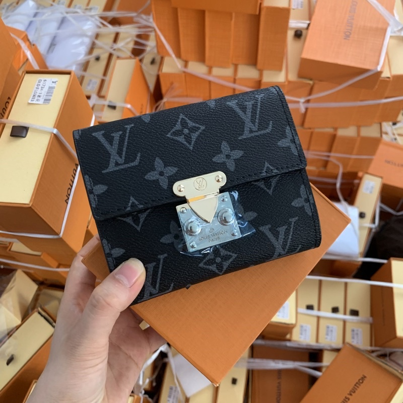 Ví Nữ LV cầm tay dáng vuông nhỏ khóa bấm size 12