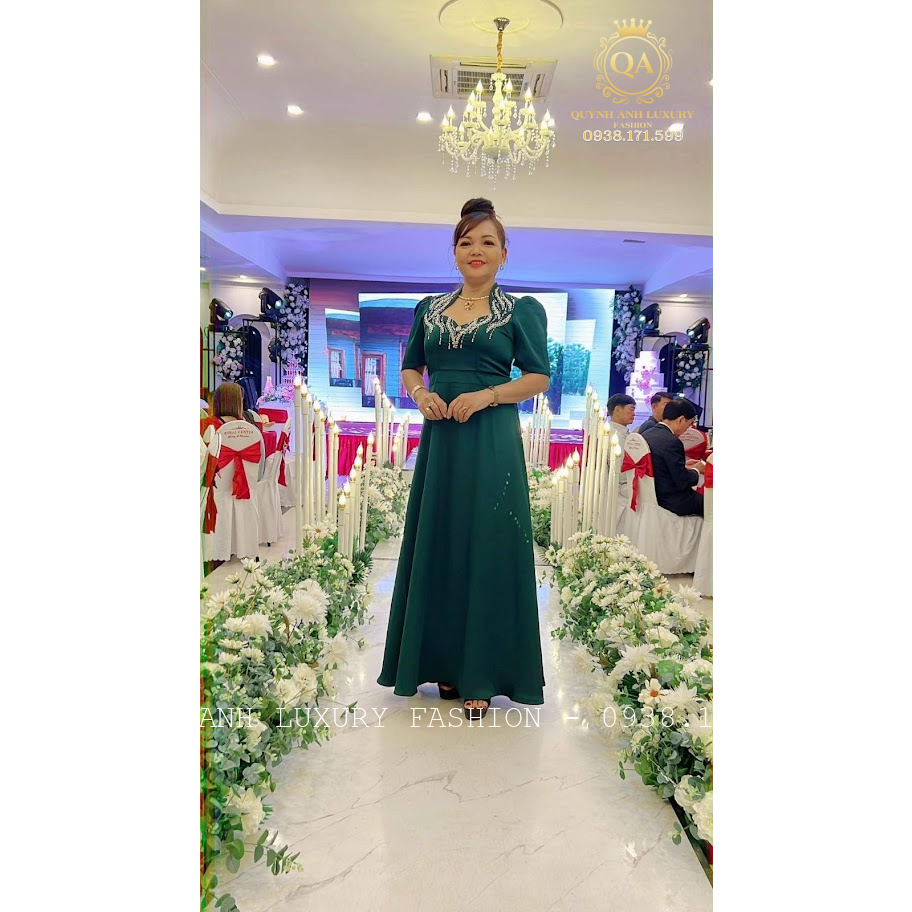 Đầm dạ hội trung niên đính đá, dáng cổ nữ hoàng đẹp và cao cấp