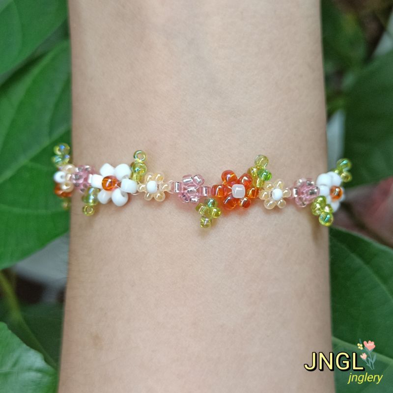 Vòng Tay Hạt Cườm Kết Hoa mã TK3197