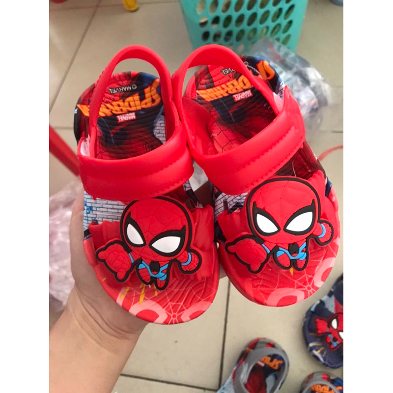 Giày sandal siêu nhân bé trai