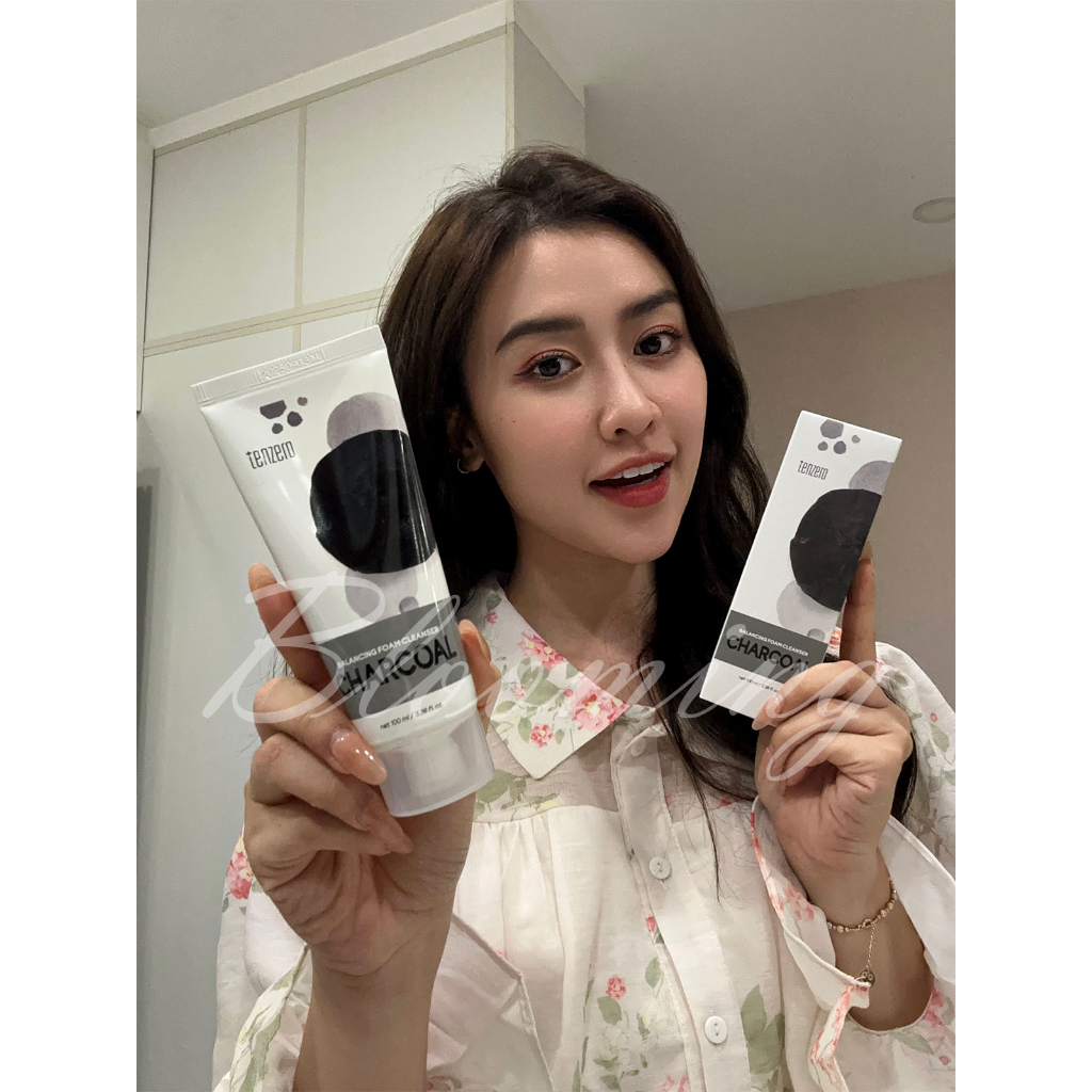 Sữa rửa mặt chiết xuất Than Tre cung cấp độ ẩm hấp thụ bã nhờn, Tenzero Balancing Foam Cleanser Charcoal 100ml